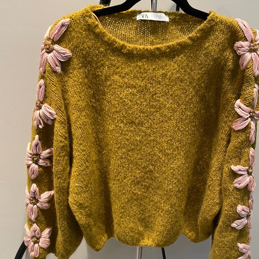 Zara Floral Sweater
